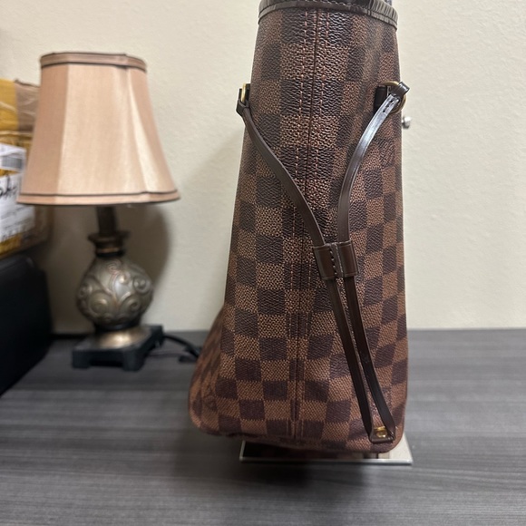Authentic Louis Vuitton Neverfull MM - Picture 2 of 13
